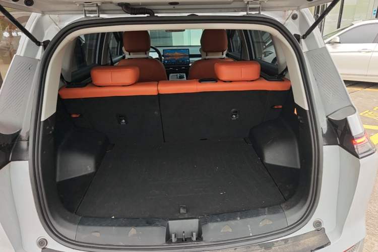 Used AION Y 2025 Plus 510 Enjoy Edition Trunk