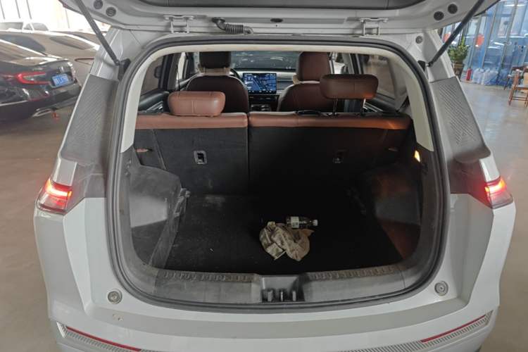 Used AION Y 2025 Plus 510 Smart Edition Trunk