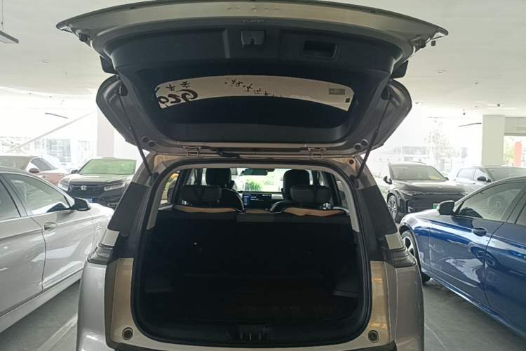 Used AION Y 2025 Plus 510 Smart Edition Trunk