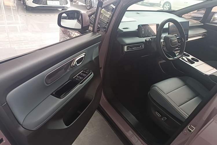 Used AION Y 2025 Plus 510 Zhihao Edition Driver Seat