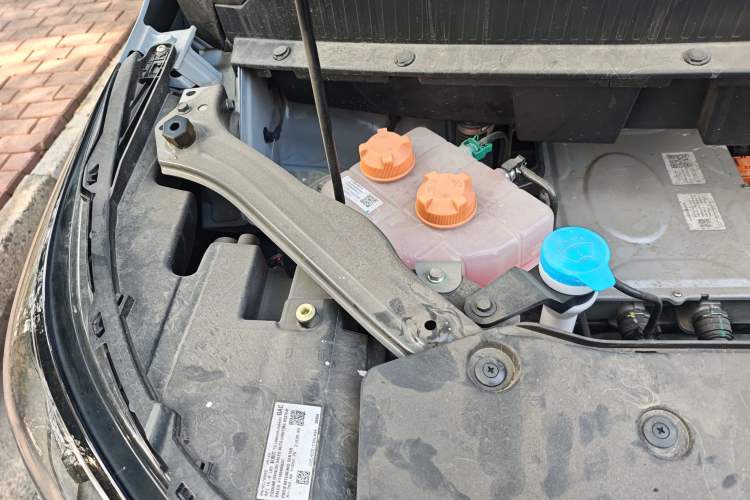 Used AION Y 2025 Plus 510 Enjoy Edition Engine Bay Right