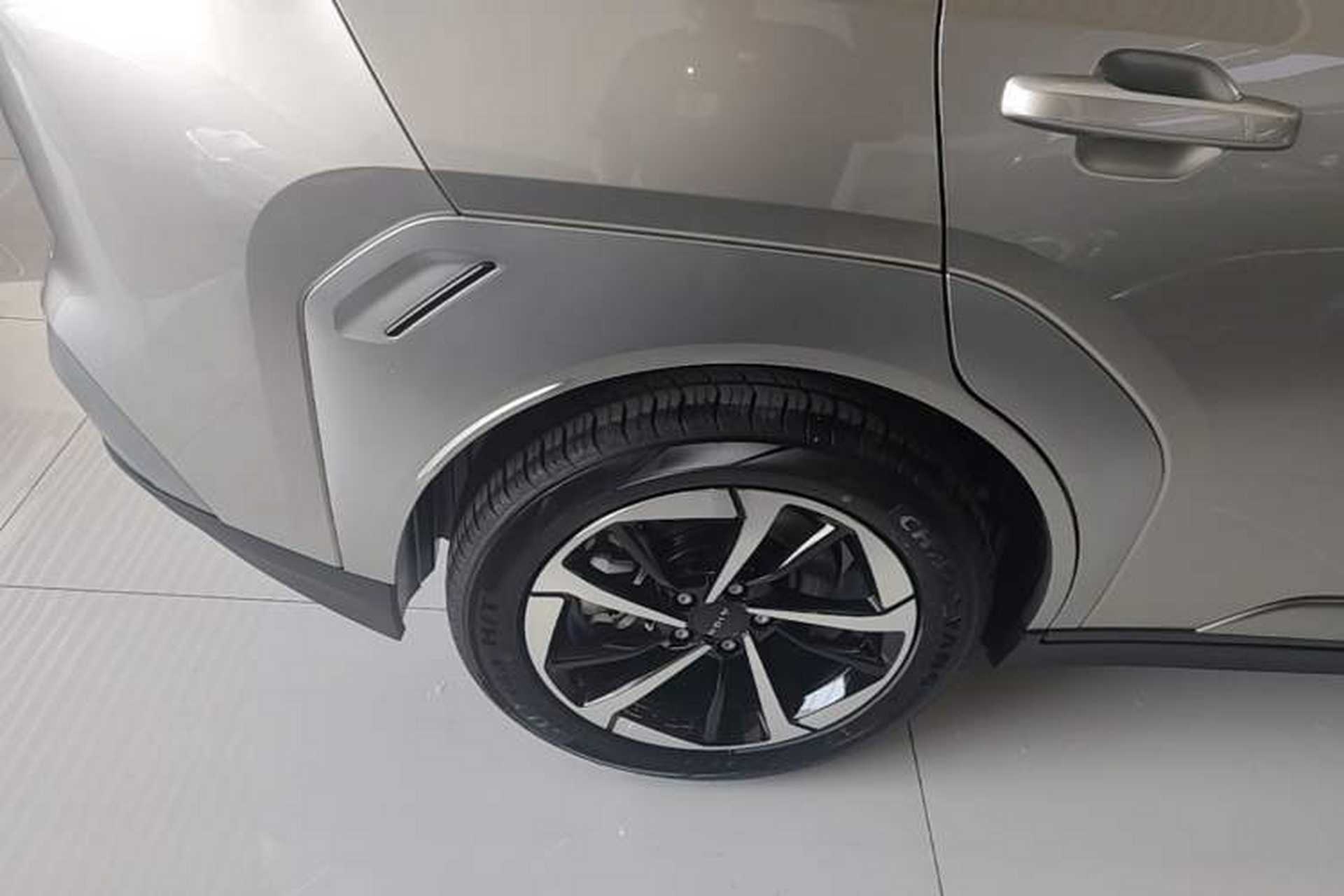 Used AION Y 2025 Plus 510 Smart Edition Exterior 5