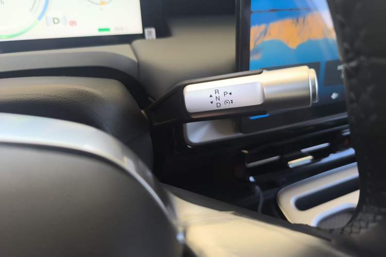 Used AION Y 2025 Plus 510 Zhihao Edition Gear Lever