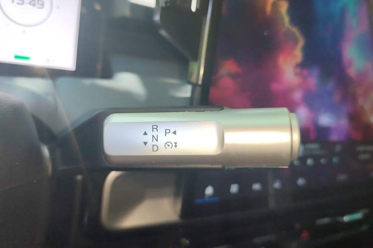 Used AION Y 2025 Plus 510 Enjoy Edition Gear Lever