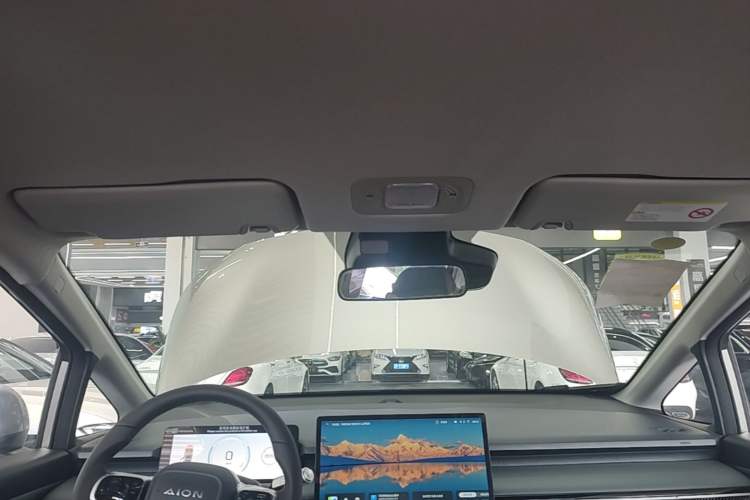 Used AION Y 2025 Plus 510 Smart Edition Headliner