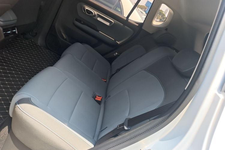 Used AION Y 2025 Plus 510 Smart Edition Left Rear Seat