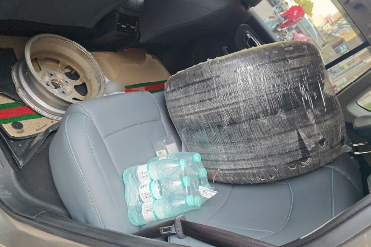 Used AION Y 2025 Plus 510 Zhihao Edition Left Rear Seat