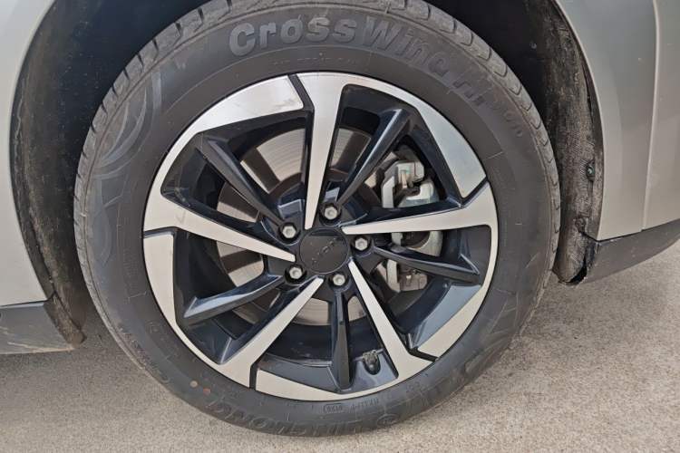 Used AION Y 2025 Plus 510 Enjoy Edition Right Front Wheel Hub