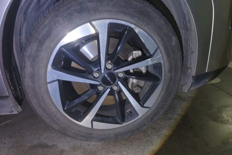 Used AION Y 2025 Plus 510 Smart Edition Right Front Wheel Hub