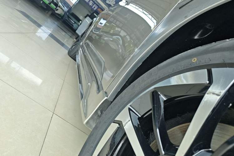 Used AION Y 2025 Plus 510 Enjoy Edition Right Side Sill