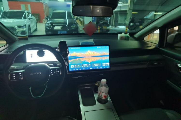 Used AION Y 2025 Plus 510 Smart Edition Center Console