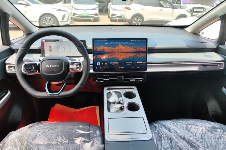 Used AION Y 2025 Plus 510 Smart Edition Center Console