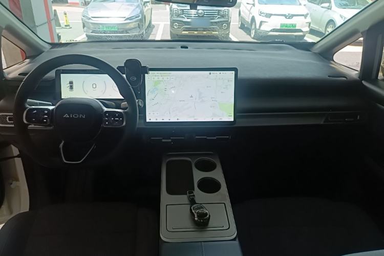 Used AION Y 2025 Plus 510 Smart Edition Center Console
