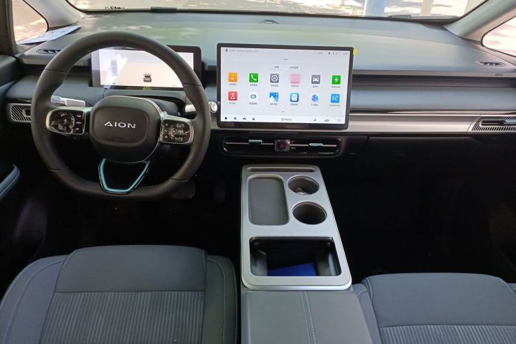 Used AION Y 2025 Plus 510 Smart Edition Center Console