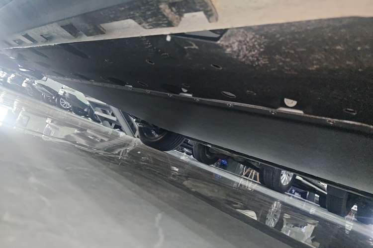 Used AION Y 2025 Plus 510 Zhihao Edition Chassis Front Right