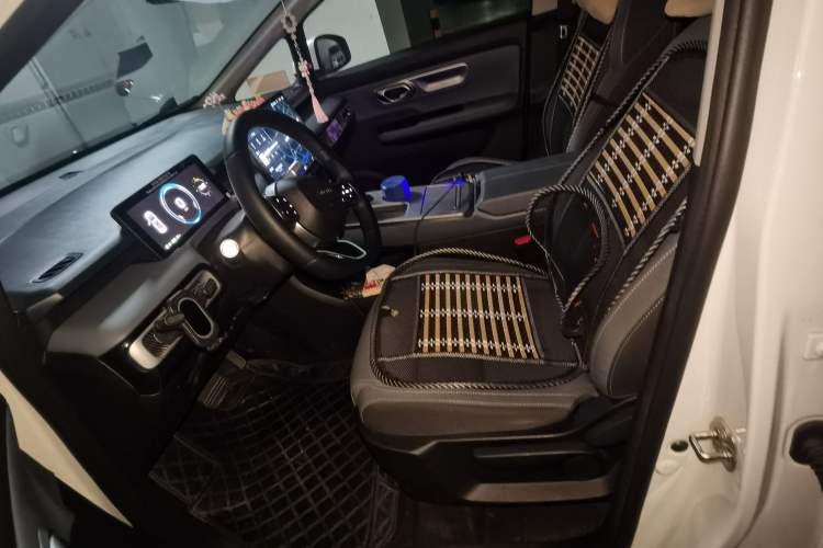 Used AION Y 2025 Plus 510 Enjoy Edition Driver Seat