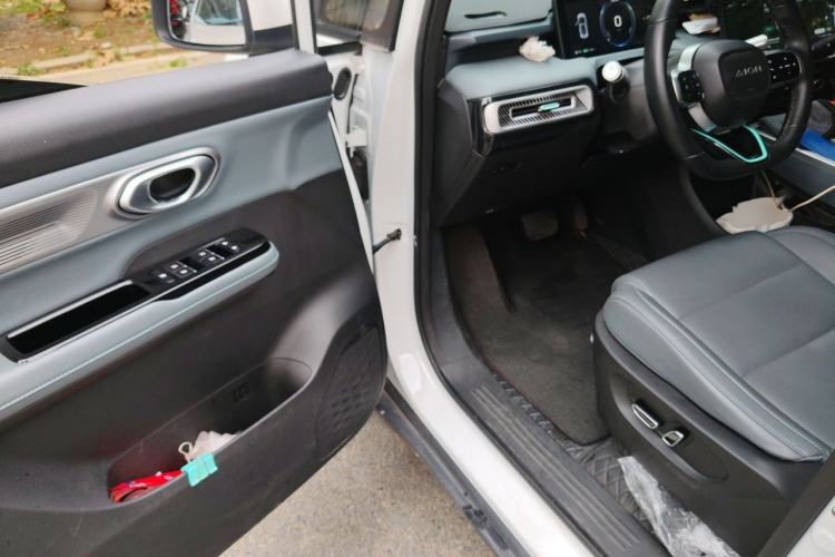 Used AION Y 2025 Plus 510 Zhihao Edition Driver Seat