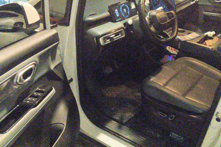 Used AION Y 2025 Plus 510 Zhihao Edition Driver Seat
