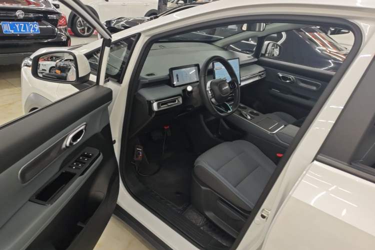 Used AION Y 2025 Plus 510 Enjoy Edition Driver Seat