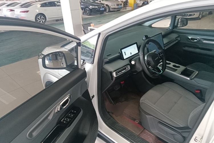 Used AION Y 2025 Plus 510 Smart Edition Driver Seat