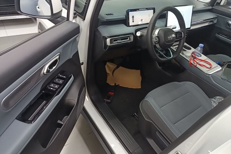 Used AION Y 2025 Plus 510 Smart Edition Driver Seat