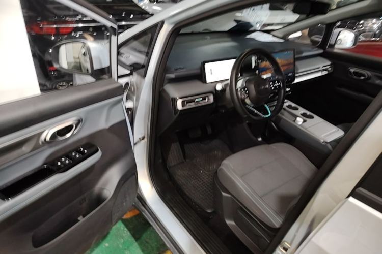 Used AION Y 2025 Plus 510 Smart Edition Driver Seat