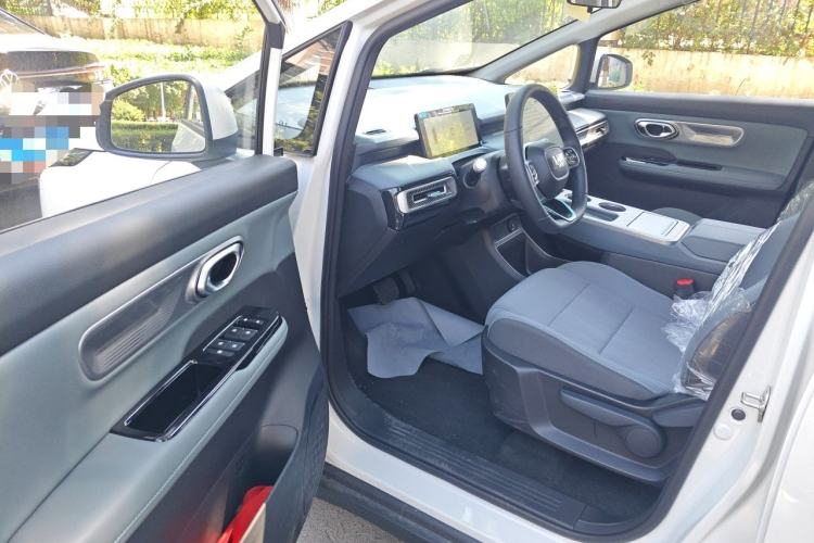 Used AION Y 2025 Plus 510 Smart Edition Driver Seat