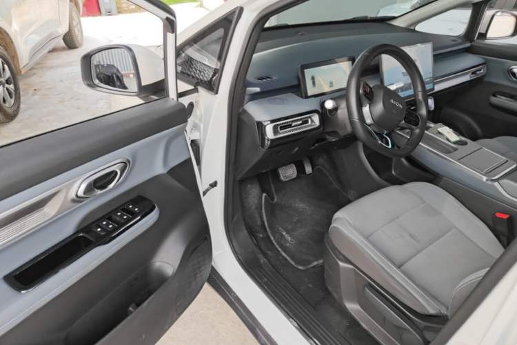 Used AION Y 2025 Plus 510 Enjoy Edition Driver Seat