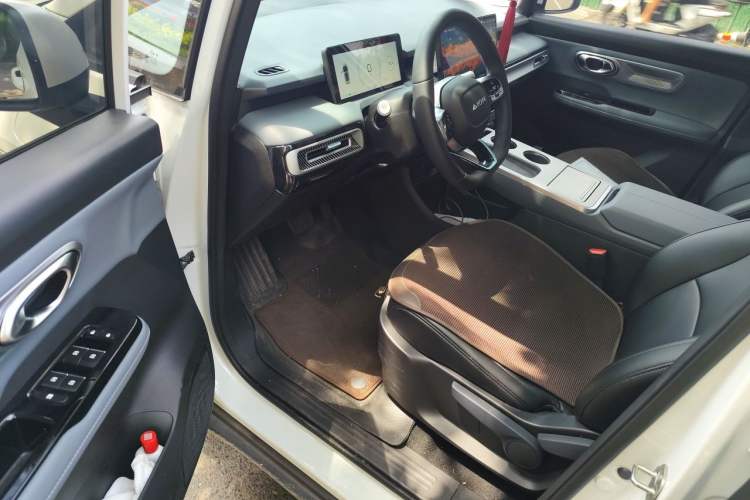 Used AION Y 2025 Plus 510 Smart Edition Driver Seat