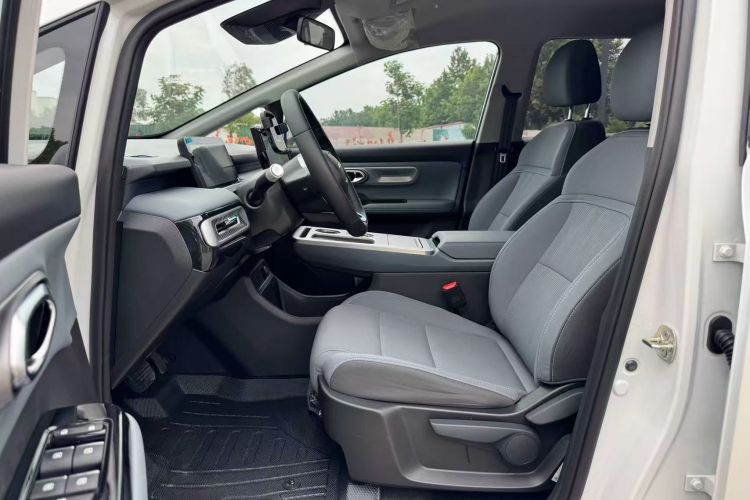 Used AION Y 2025 Plus 510 Smart Edition Driver Seat