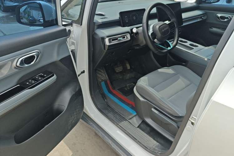 Used AION Y 2025 Plus 510 Enjoy Edition Driver Seat