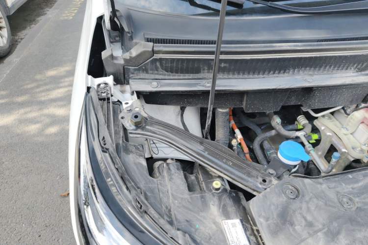 Used AION Y 2025 Plus 510 Zhihao Edition Engine Bay Right