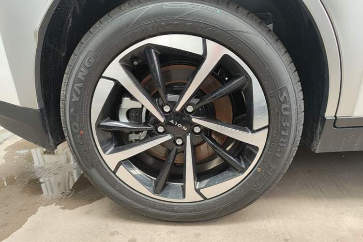Used AION Y 2025 Plus 510 Smart Edition Exterior 5