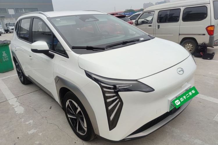 Used AION Y 2025 Plus 510 Enjoy Executive Edition 58.9 kWh Front Right 45 Deg