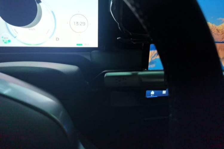 Used AION Y 2025 Plus 510 Smart Edition Gear Lever