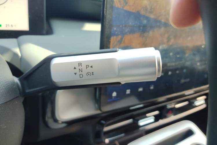 Used AION Y 2025 Plus 510 Smart Edition Gear Lever
