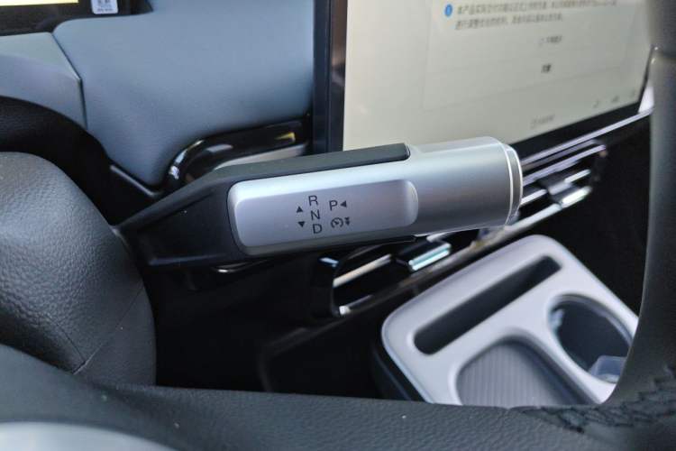 Used AION Y 2025 Plus 510 Smart Edition Gear Lever