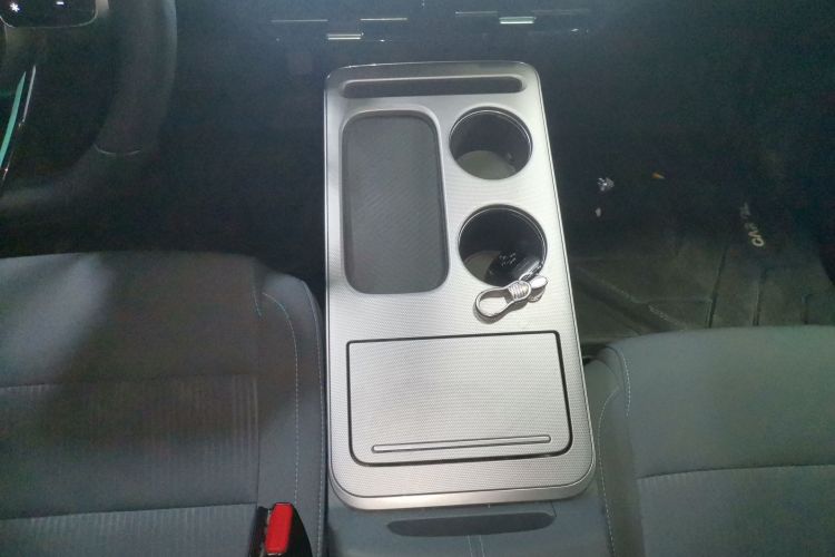 Used AION Y 2025 Plus 510 Enjoy Edition Gear Lever
