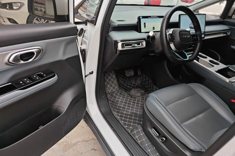 Used AION Y 2025 Plus 510 Zhihao Edition Interior 3
