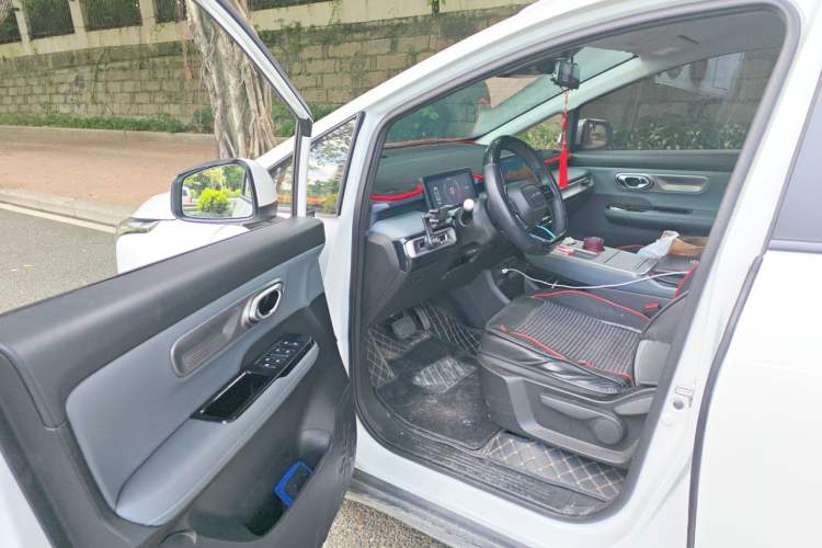 Used AION Y 2025 Plus 510 Smart Edition Interior 3