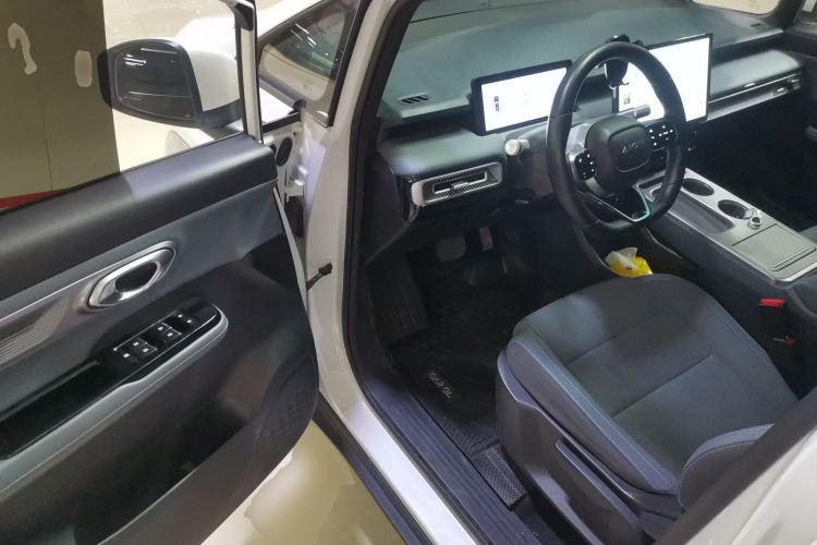 Used AION Y 2025 Plus 510 Enjoy Edition Interior 3