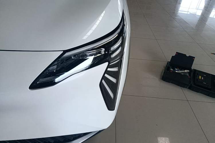 Used AION Y 2025 Plus 510 Smart Edition Left Front Headlight