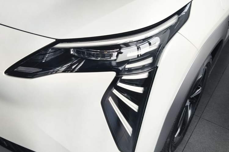 Used AION Y 2025 Plus 510 Zhihao Edition Left Front Headlight