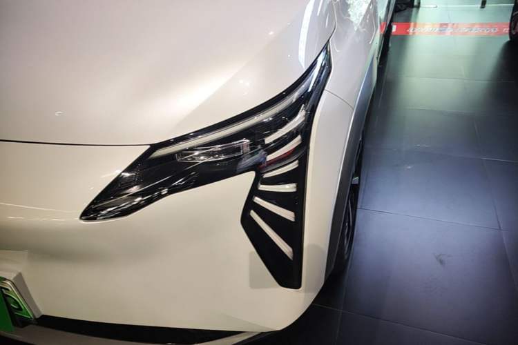 Used AION Y 2025 Plus 510 Zhihao Edition Left Front Headlight