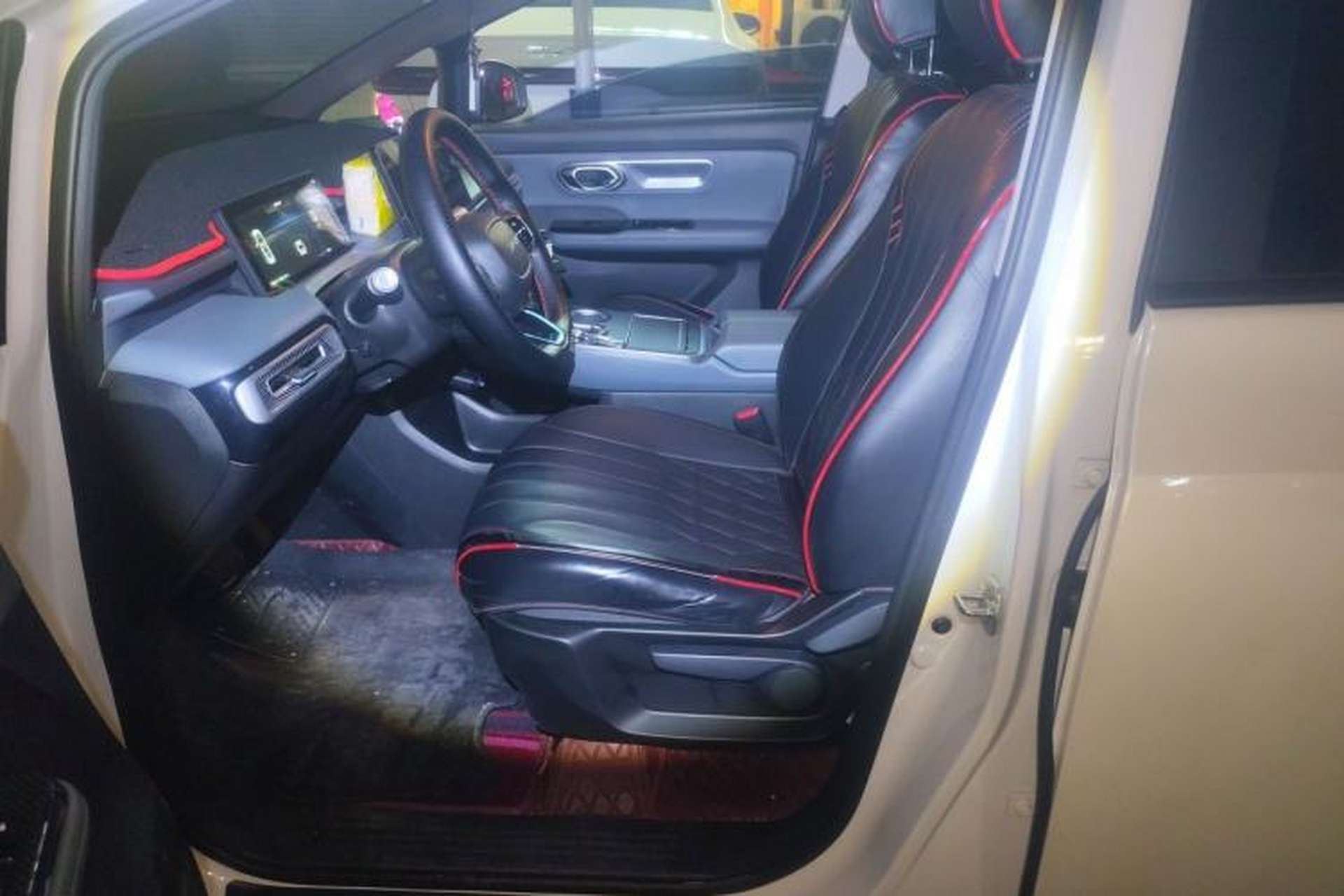 Used AION Y 2025 Plus 510 Smart Edition Left Front Seat