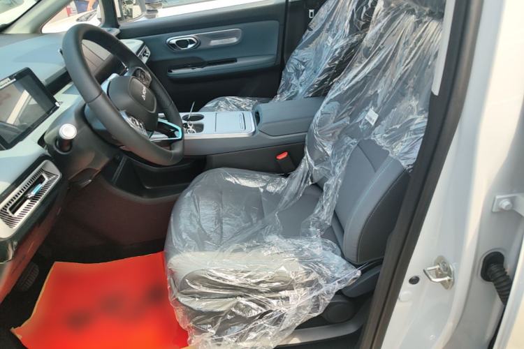 Used AION Y 2025 Plus 510 Smart Edition Left Front Seat