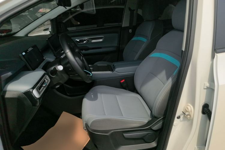 Used AION Y 2025 Plus 510 Enjoy Edition Left Front Seat