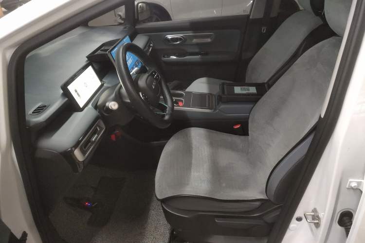Used AION Y 2025 Plus 510 Smart Edition Left Front Seat