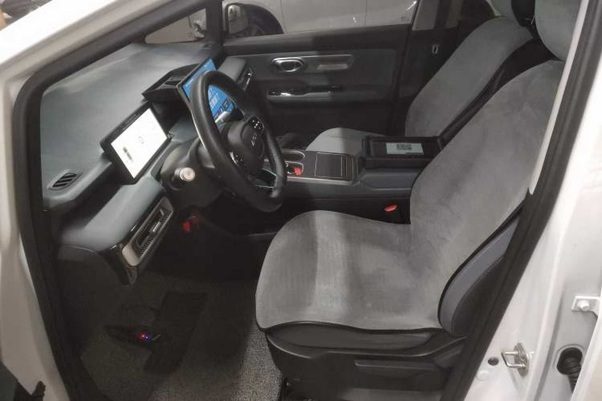 Used AION Y 2025 Plus 510 Smart Edition Left Front Seat