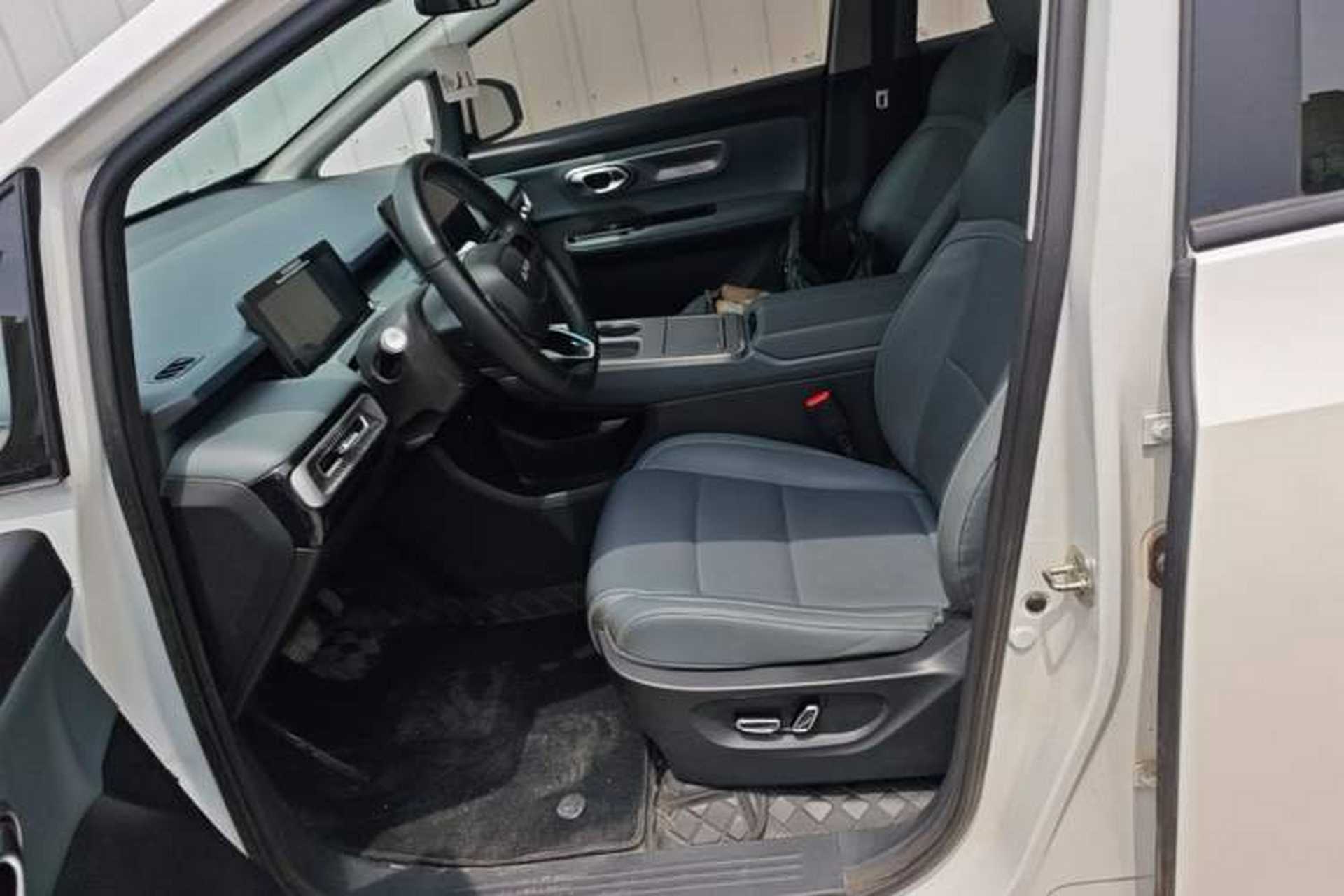 Used AION Y 2025 Plus 510 Smart Edition Left Front Seat